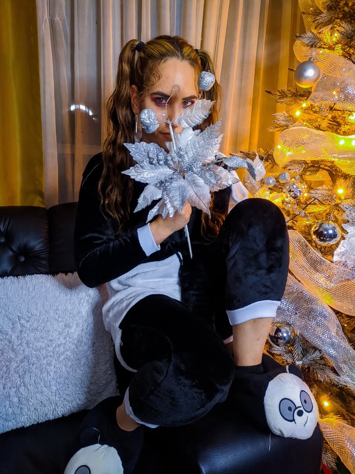 Kigurumi O Pijama Térmica Oso Escandaloso Panda